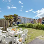 Apart-hotel Vacanceole - Le Domaine D'enserune Colombiers (Herault)