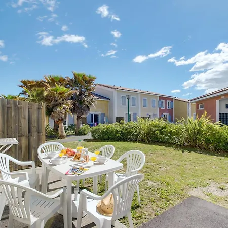 Hotel apartamentowy Vacanceole - Le Domaine D'enserune Colombiers (Herault)