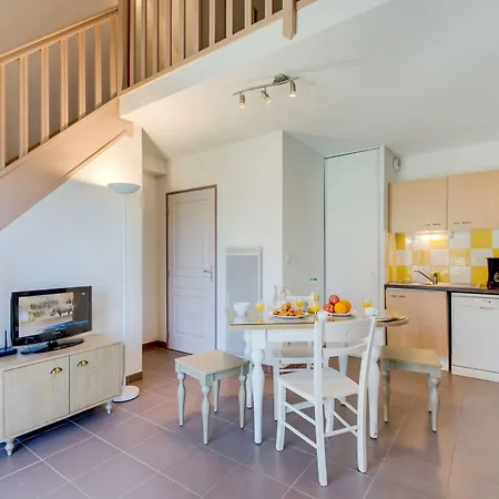 Aparthotel Vacanceole - Le Domaine D'enserune 3*