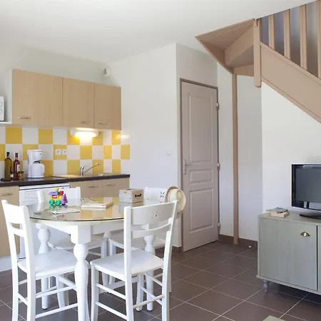 Vacanceole - Le Domaine D'enserune Aparthotel Colombiers (Herault)