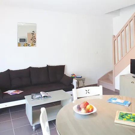 Hotel apartamentowy Vacanceole - Le Domaine D'enserune 3*