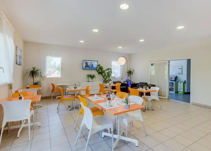Vacanceole - Le Domaine D'enserune Aparthotel