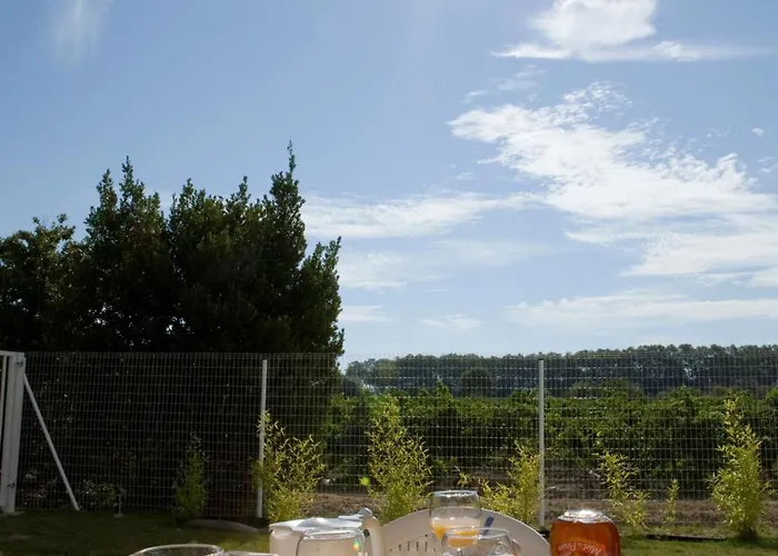 Vacanceole - Le Domaine D'enserune Apart Otel