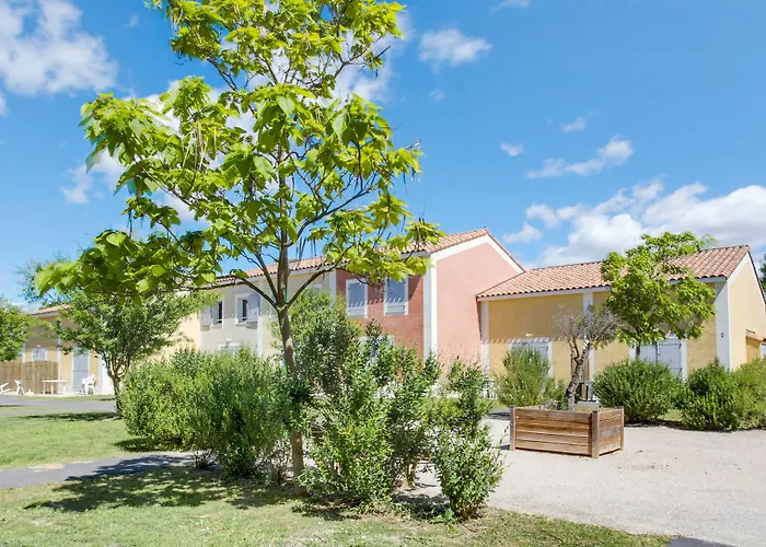 Aparthotel Vacanceole - Le Domaine D'enserune 3*