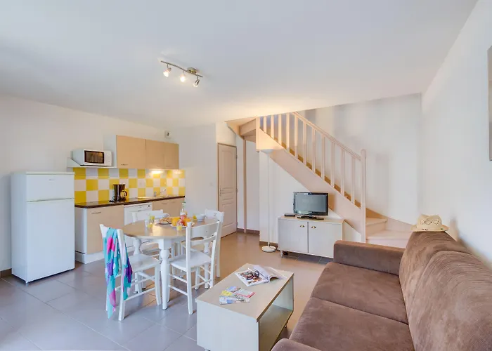 Vacanceole - Le Domaine D'enserune Apart Otel 3*