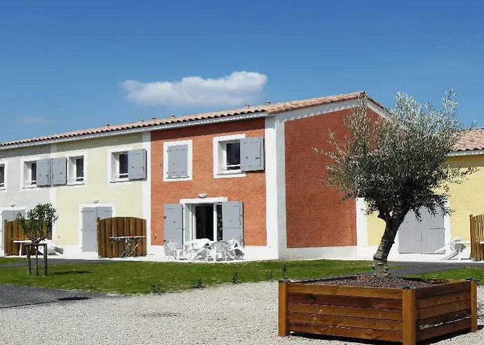 Vacanceole - Le Domaine D'enserune Aparthotel Colombiers (Herault)