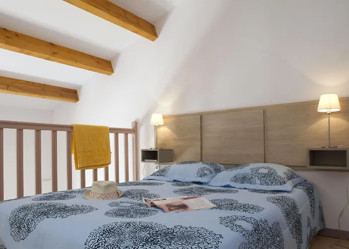 Vacanceole - Le Domaine D'enserune Aparthotel Colombiers (Herault)