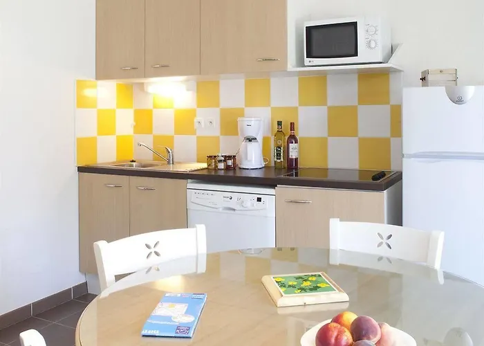 Vacanceole - Le Domaine D'enserune 3*